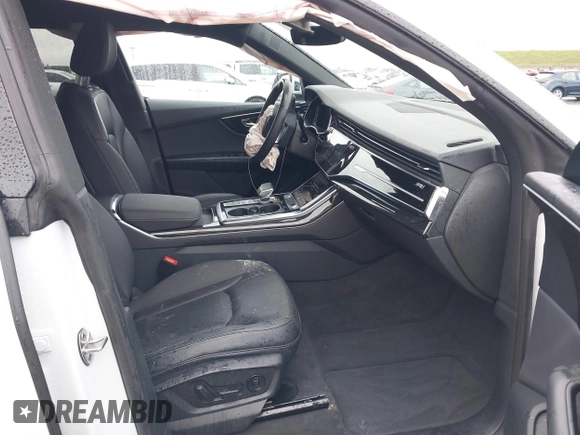 2020 Audi Q8 Premium Plus with VIN WA1EVAF1XLD001371, listed as a IAAI auction lot 41598033 with 39,744 mi miles and . Bid and sale history available at DreamBid. Image 5.
