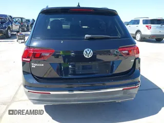 2018 Volkswagen Tiguan SEL with VIN 3VV3B7AX3JM064061, listed as a IAAI auction lot 41772564 with 95,395 mi miles and . Bid and sale history available at DreamBid. Image 16.
