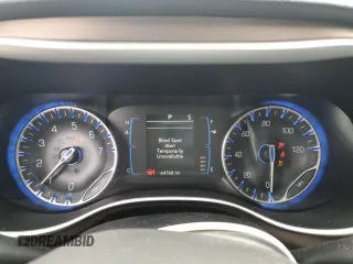 2017 Chrysler Pacifica Touring L z VIN 2C4RC1BG0HR780064, wystawiony jako Copart lot #56213165 z przebiegiem 64 768 mil mil oraz Szkoda całkowita • Salvage title. Historia ofert i sprzedaży dostępna na DreamBid. Obrazek 9.