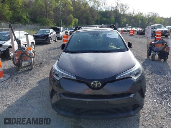 2019 Toyota C-HR XLE z VIN JTNKHMBX0K1013522, wystawiony jako IAAI lot #42053511 z przebiegiem 136 330 mil mil oraz . Historia ofert i sprzedaży dostępna na DreamBid. Obrazek 12.