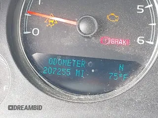 2009 Chevrolet Tahoe 2LT z VIN 1GNFK23069R250256, wystawiony jako IAAI lot #42448620 z przebiegiem 207 255 mil mil oraz . Historia ofert i sprzedaży dostępna na DreamBid. Obrazek 15.
