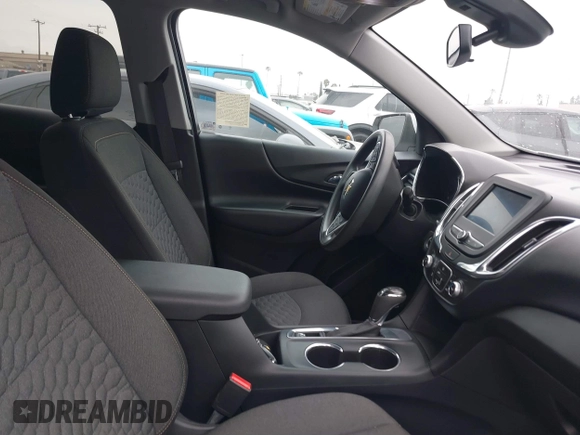 2020 Chevrolet Equinox LT z VIN 3GNAXKEV8LS511377, wystawiony jako IAAI lot #41712528 z przebiegiem 53 786 mil mil oraz . Historia ofert i sprzedaży dostępna na DreamBid. Obrazek 5.