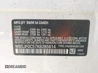 2019 BMW M5 Competition z VIN WBSJF0C57KB285614, wystawiony jako IAAI lot #39011419 z przebiegiem Nie podano mil oraz . Historia ofert i sprzedaży dostępna na DreamBid. Obrazek 9.