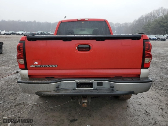 2006 Chevrolet Silverado 1500 LT1 with VIN 1GCEK19B26Z262939, listed as a Copart auction lot 43417725 with 201,800 mi miles and Salvage Title. Bid and sale history available at carsss.com. Image 6.