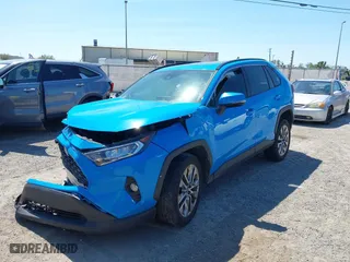 2021 Toyota RAV4 XLE Premium with VIN 2T3C1RFV2MW157922, listed as a IAAI auction lot 41775937 with 62,826 mi miles. Bid and sale history available at carsss.com. Image 17.
