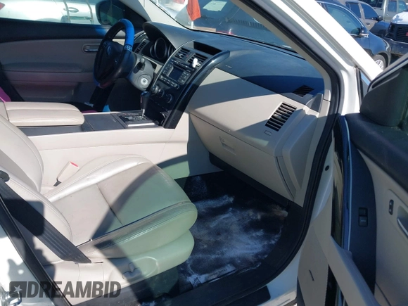 2011 Mazda CX-9 Touring with VIN JM3TB2CA0B0329959, listed as a IAAI auction lot 41238957 with 161,446 mi miles and . Bid and sale history available at DreamBid. Image 5.