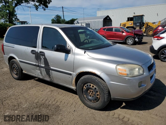 2007 Chevrolet Uplander LS z VIN 1GNDU23167D152297, wystawiony jako Copart lot #63418094 z przebiegiem 177 721 mil mil oraz Szkoda całkowita • Salvage title. Historia ofert i sprzedaży dostępna na DreamBid. Obrazek 4.