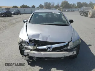 2010 Honda Civic DX-VP z VIN 19XFA1F32AE080022, wystawiony jako Copart lot #57983445 z przebiegiem 154 065 mil mil oraz Szkoda całkowita • Salvage title. Historia ofert i sprzedaży dostępna na DreamBid. Obrazek 5.