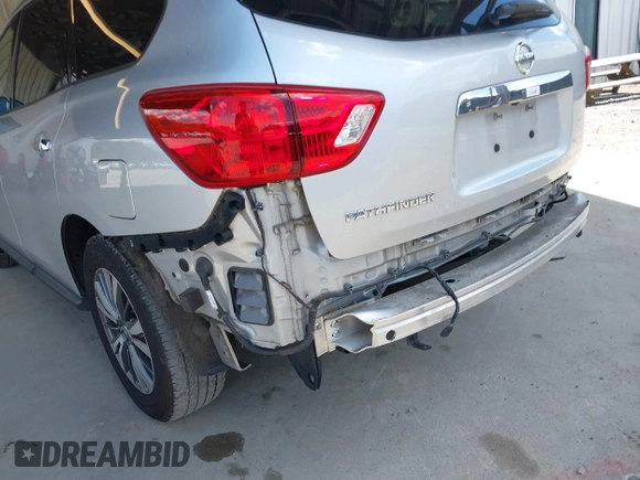 2019 Nissan Pathfinder SL z VIN 5N1DR2MN7KC601962, wystawiony jako IAAI lot #42216323 z przebiegiem 115 258 mil mil oraz . Historia ofert i sprzedaży dostępna na DreamBid. Obrazek 17.
