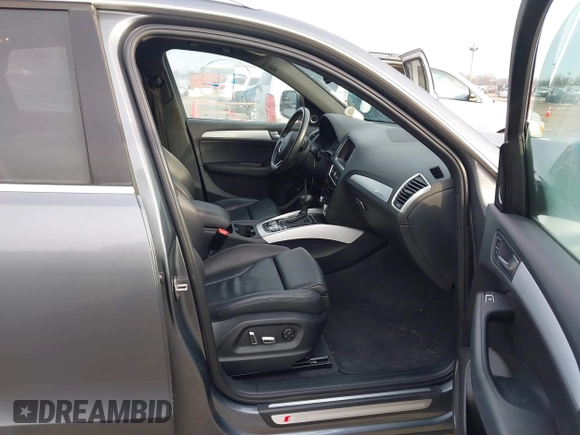 2017 Audi Q5 Premium Plus z VIN WA1M2AFP2HA030803, wystawiony jako IAAI lot #41467760 z przebiegiem 47 314 mil mil oraz . Historia ofert i sprzedaży dostępna na DreamBid. Obrazek 5.