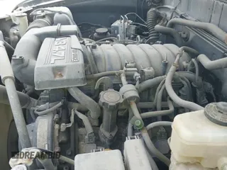 2005 Toyota Tundra SR5 с VIN 5TBET34195S468579, выставлен на аукционе IAAI как лот 42807116 с пробегом 278 917 миль миль и . История ставок и продаж доступна на DreamBid. Изображение 19.