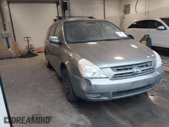 2010 Kia Sedona LX with VIN KNDMG4C31A6331565, listed as a IAAI auction lot 41860255 with 219,233 mi miles. Bid and sale history available at carsss.com. Image 1.