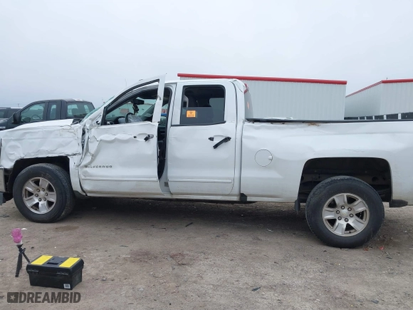 2016 Chevrolet Silverado 1500 LT with VIN 1GCRCREC1GZ160870, listed as a IAAI auction lot 41371964 with 1 mi miles. Bid and sale history available at carsss.com. Image 15.