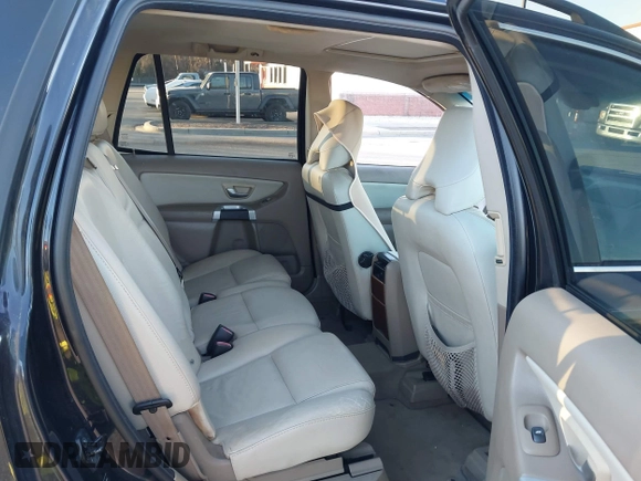 2007 Volvo XC90 I6 with VIN YV4CM982871343541, listed as a IAAI auction lot 41346415 with 201,297 mi miles and . Bid and sale history available at DreamBid. Image 8.