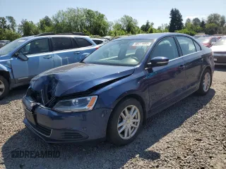 2014 Volkswagen Jetta SE with VIN 3VWD17AJ9EM323625, listed as a Copart auction lot 58211655 with 108,099 mi miles and Salvage title. Bid and sale history available at DreamBid. Image 1.
