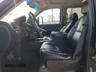 2008 Chevrolet Silverado 3500HD SRW 1LT with VIN 1GCHK33658F183273, listed as a Copart auction lot 53846894 with 247,175 mi miles and Salvage Title. Bid and sale history available at DreamBid. Image 7.
