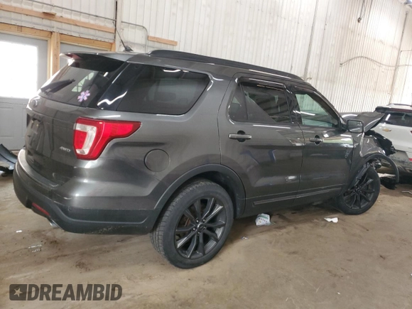 2018 Ford Explorer XLT with VIN 1FM5K8D8XJGA75162, listed as a Copart auction lot 58842785 with 118,892 mi miles and Salvage title. Bid and sale history available at DreamBid. Image 3.
