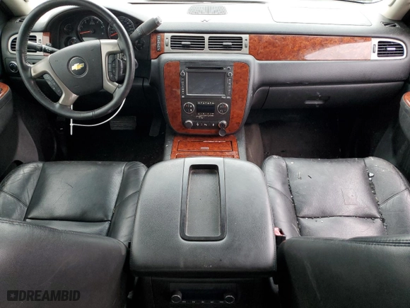 2013 Chevrolet Avalanche LTZ with VIN 3GNMCGE01DG259485, listed as a Copart auction lot 38668434 with 119,355 mi miles and Salvage Title. Bid and sale history available at carsss.com. Image 8.