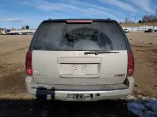 2007 GMC Yukon SLE with VIN 1GKFK130X7J145609, listed as a Copart auction lot 85299064 with 266,337 mi miles and Salvage Title. Bid and sale history available at carsss.com. Image 6.