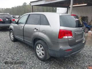 2012 Kia Sorento LX with VIN 5XYKT3A19CG244821, listed as a IAAI auction lot 41862626 with 243,165 mi miles. Bid and sale history available at carsss.com. Image 3.