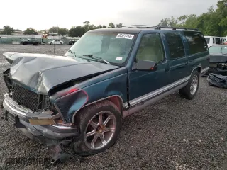 1993 Chevrolet Suburban with VIN 1GNEC16K5PJ308997, listed as a Copart auction lot 68327744 with 256,660 mi miles and Salvage Title. Bid and sale history available at carsss.com. Image 1.