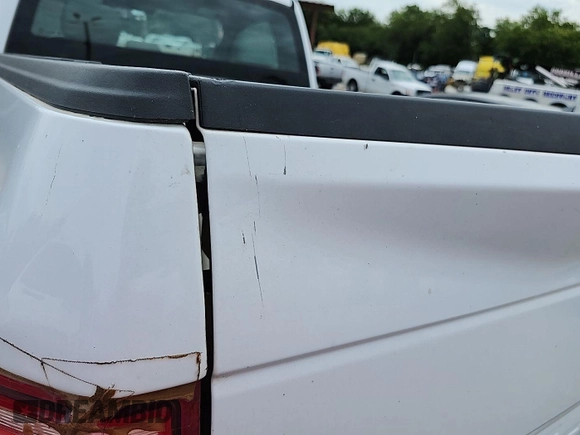 2018 Ford F-150 XL with VIN 1FTMF1EB8JKF43215, listed as a IAAI auction lot 42835300 with 126,575 mi miles and . Bid and sale history available at DreamBid. Image 20.