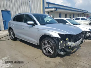 2018 Audi SQ5 Premium Plus with VIN WA1A4AFYXJ2204316, listed as a Copart auction lot 64113574 with 67,919 mi miles and Salvage Title. Bid and sale history available at DreamBid. Image 4.