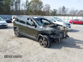 2016 Jeep Cherokee Latitude with VIN 1C4PJMCB1GW343942, listed as a IAAI auction lot 41009555 with 1 mi miles. Bid and sale history available at carsss.com. Image 1.