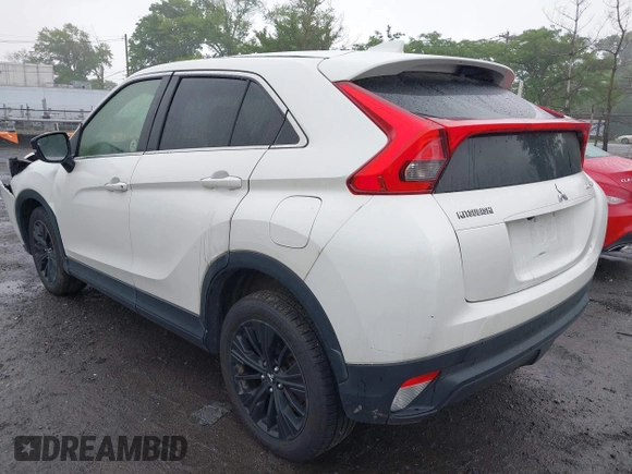 2019 Mitsubishi Eclipse Cross LE z VIN JA4AT4AA4KZ020416, wystawiony jako IAAI lot #42320941 z przebiegiem 123 560 mil mil oraz . Historia ofert i sprzedaży dostępna na DreamBid. Obrazek 3.