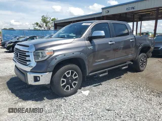 2018 Toyota Tundra SR5 z VIN 5TFHW5F11JX710368, wystawiony jako Copart lot #51309535 z przebiegiem 116 237 mil mil oraz Szkoda całkowita • Salvage title. Historia ofert i sprzedaży dostępna na DreamBid. Obrazek 1.