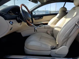 2007 Mercedes-Benz CL 550 z VIN WDDEJ71X07A001943, wystawiony jako Copart lot #57839665 z przebiegiem 72 042 mil mil oraz Szkody całkowita. Historia ofert i sprzedaży dostępna na DreamBid. Obrazek 7.