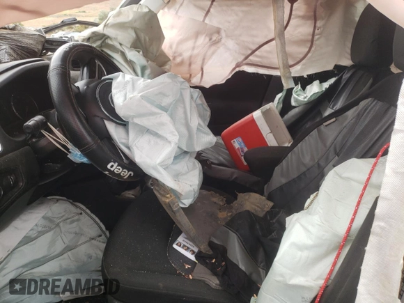 2018 Jeep Renegade Sport with VIN ZACCJBAB6JPH45904, listed as a Copart auction lot 55240505 with Not provided miles and Salvage title. Bid and sale history available at DreamBid. Image 7.