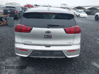 2017 Kia Niro LX with VIN KNDCB3LC7H5055073, listed as a IAAI auction lot 41517938 with 134,586 mi miles. Bid and sale history available at carsss.com. Image 17.
