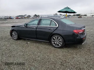 2021 Mercedes-Benz E-Class E 450 with VIN W1KZF5KBXMA880082, listed as a Copart auction lot 44267945 with 31,239 mi miles and Salvage Title. Bid and sale history available at carsss.com. Image 2.
