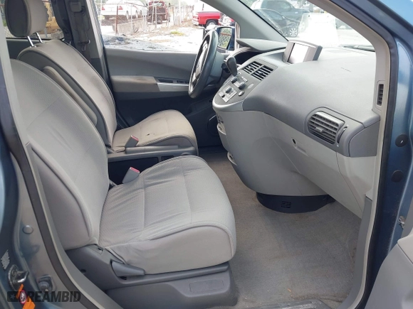 2008 Nissan Quest S with VIN 5N1BV28U98N114957, listed as a IAAI auction lot 41884382 with 146,779 mi miles. Bid and sale history available at carsss.com. Image 5.