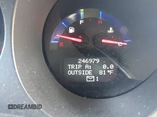 2004 Acura TL z VIN 19UUA66284A055680, wystawiony jako IAAI lot #42348545 z przebiegiem 246 979 mil mil oraz . Historia ofert i sprzedaży dostępna na DreamBid. Obrazek 7.