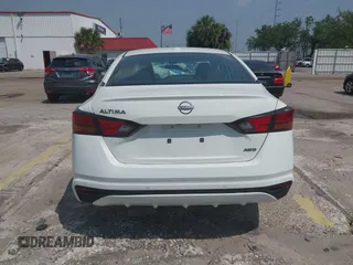 2025 Nissan Altima SV with VIN 1N4BL4DWXSN353315, listed as a IAAI auction lot 41975505 with 6,428 mi miles and . Bid and sale history available at DreamBid. Image 15.