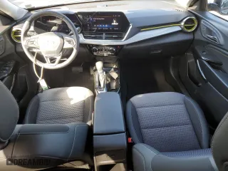 2025 Chevrolet Trax LT with VIN KL77LHEP7SC139860, listed as a Copart auction lot 49353045 with 556 mi miles and Salvage Title. Bid and sale history available at carsss.com. Image 8.