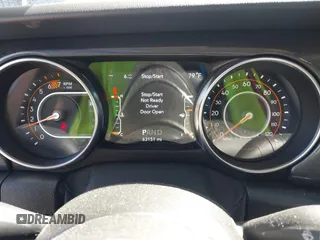 2020 Jeep Wrangler Unlimited Sahara with VIN 1C4HJXEN4LW330867, listed as a IAAI auction lot 41790709 with 63,151 mi miles. Bid and sale history available at carsss.com. Image 7.