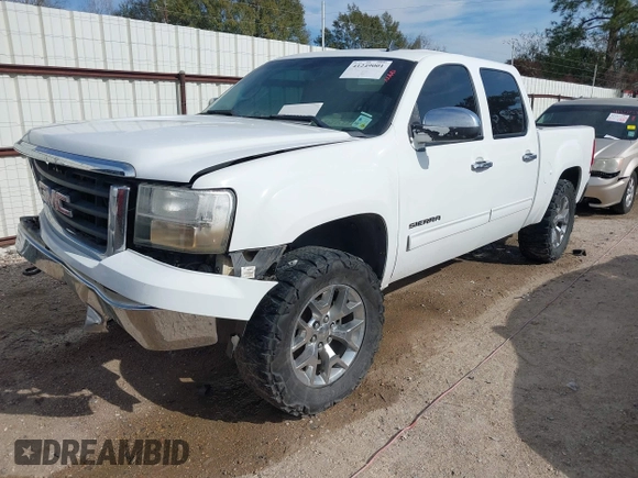 2008 GMC Sierra 1500 SLE1 with VIN 3GTEK13JX8G304275, listed as a IAAI auction lot 41249001 with 195,116 mi miles. Bid and sale history available at carsss.com. Image 18.
