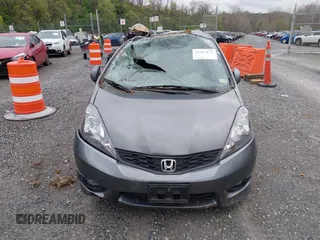 2013 Honda Fit Sport with VIN JHMGE8H56DC029276, listed as a IAAI auction lot 42002632 with 199,549 mi miles. Bid and sale history available at carsss.com. Image 6.
