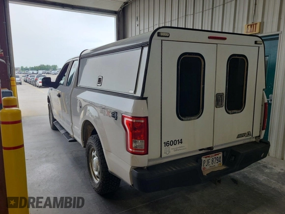 2016 Ford F-150 XLT with VIN 1FTFX1EF2GKD19438, listed as a IAAI auction lot 42610430 with 165,618 mi miles and . Bid and sale history available at DreamBid. Image 24.