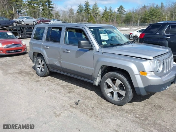 2016 Jeep Patriot Latitude with VIN 1C4NJRFB2GD557589, listed as a IAAI auction lot 41852843 with 80,858 mi miles. Bid and sale history available at carsss.com. Image 1.