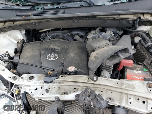 2019 Toyota Highlander Limited with VIN 5TDDZRFH7KS968833, listed as a Copart auction lot 54575595 with 125,176 mi miles and Salvage title. Bid and sale history available at DreamBid. Image 11.