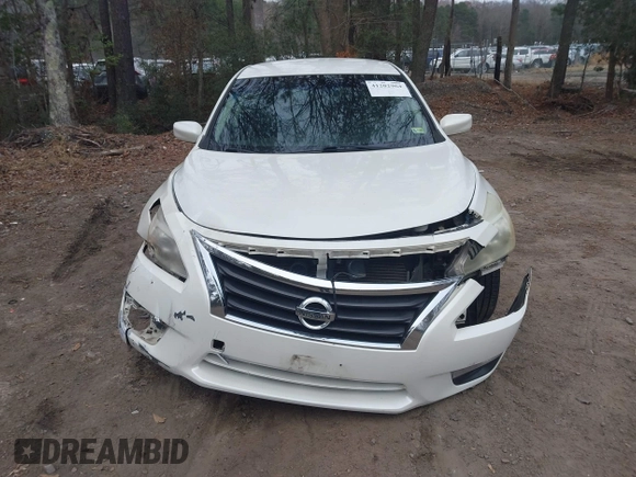 2014 Nissan Altima 2.5 S with VIN 1N4AL3AP2EN335771, listed as a IAAI auction lot 41202964 with 164,995 mi miles. Bid and sale history available at carsss.com. Image 12.