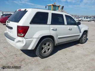 2007 Jeep Grand Cherokee Laredo with VIN 1J8GS48K97C597673, listed as a IAAI auction lot 41625207 with 150,365 mi miles. Bid and sale history available at carsss.com. Image 4.