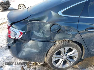 2019 Buick LaCrosse Avenir with VIN 1G4ZU5SS2KU119070, listed as a IAAI auction lot 41640533 with 65,558 mi miles. Bid and sale history available at carsss.com. Image 19.