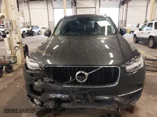 2017 Volvo XC90 Momentum with VIN YV4A22PK6H1131017, listed as a IAAI auction lot 40843305 with 134,205 mi miles. Bid and sale history available at carsss.com. Image 13.