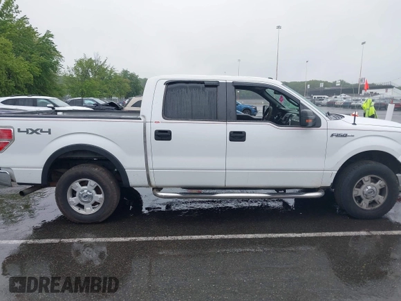 2013 Ford F-150 XL z VIN 1FTFW1EF7DFD27607, wystawiony jako IAAI lot #42369849 z przebiegiem Nie podano mil oraz . Historia ofert i sprzedaży dostępna na DreamBid. Obrazek 13.