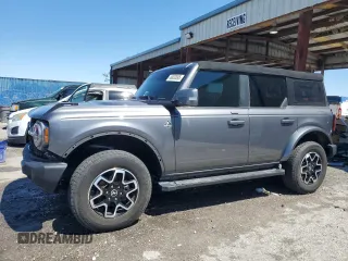 2023 Ford Bronco with VIN 1FMDE5BH4PLA99848, listed as a Copart auction lot 49833595 with 29,101 mi miles and Salvage Title. Bid and sale history available at carsss.com. Image 1.